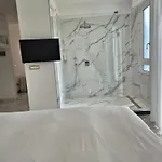ホテル Eveline 2 - Piscina Privata O Jacuzzi サンレモ