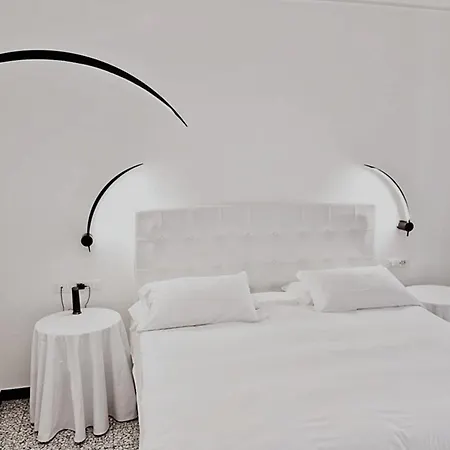 Eveline 2 - Piscina Privata O Jacuzzi Hotel