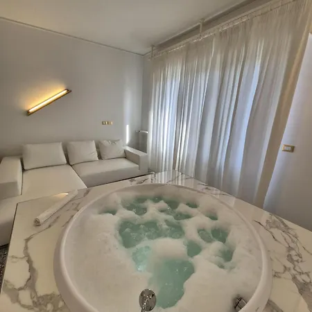 Hotel Eveline 2 - Piscina Privata O Jacuzzi