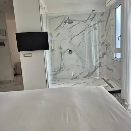 Hotel Eveline 2 - Piscina Privata O Jacuzzi San Remo