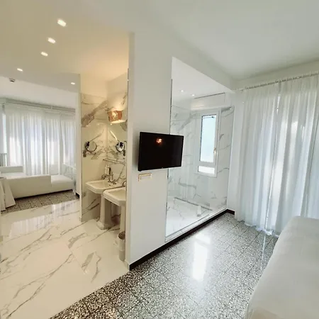 Hotel Eveline 2 - Piscina Privata O Jacuzzi 4*