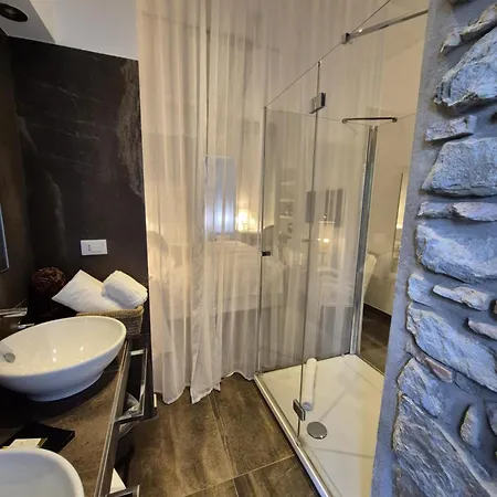 Eveline 2 - Piscina Privata O Jacuzzi 4*