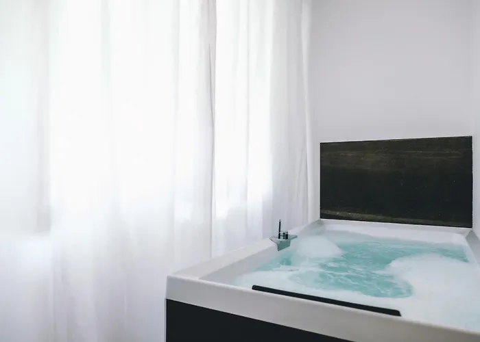 Hotell Eveline 2 - Piscina Privata O Jacuzzi