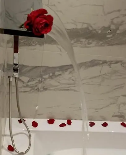 Eveline 2 - Piscina Privata O Jacuzzi Hotell