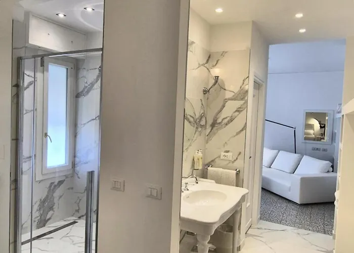 Hotell Eveline 2 - Piscina Privata O Jacuzzi Sanremo